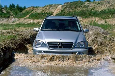 夏秋时节行车涉水后制动系统处理