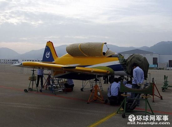 初教7等国产新机陆续抵达珠海航展现场