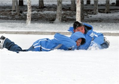 吉林辽宁大雪多条高速封闭 渤海湾航线停航