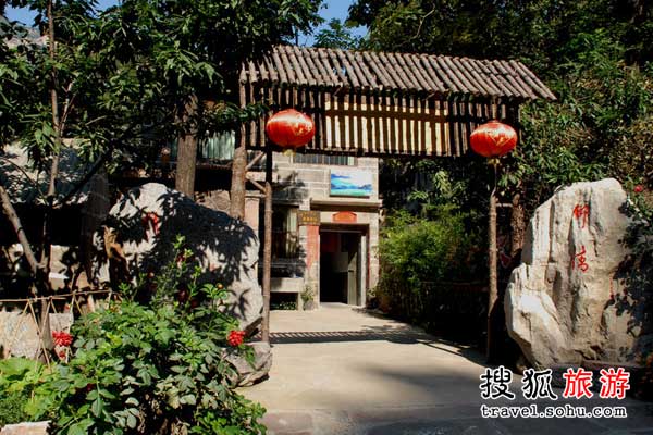 谢晋导演钟爱郭亮 中华第一影视村闻名全国