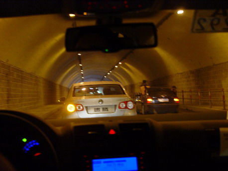 汽车配置中看而不中用 盘点10大鸡肋配置