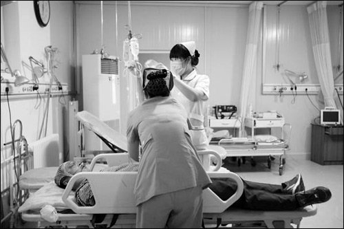 京哈高速大货车被追尾 致4人殒命