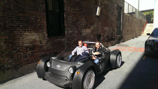 首款3D打印汽车走上街头制作周期仅44小时（图）